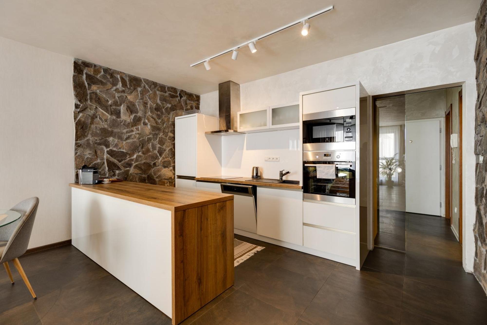Apartman Leonardo - City Center Трнава Екстериор снимка